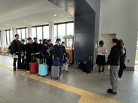 新函館北斗駅での出発式の様子